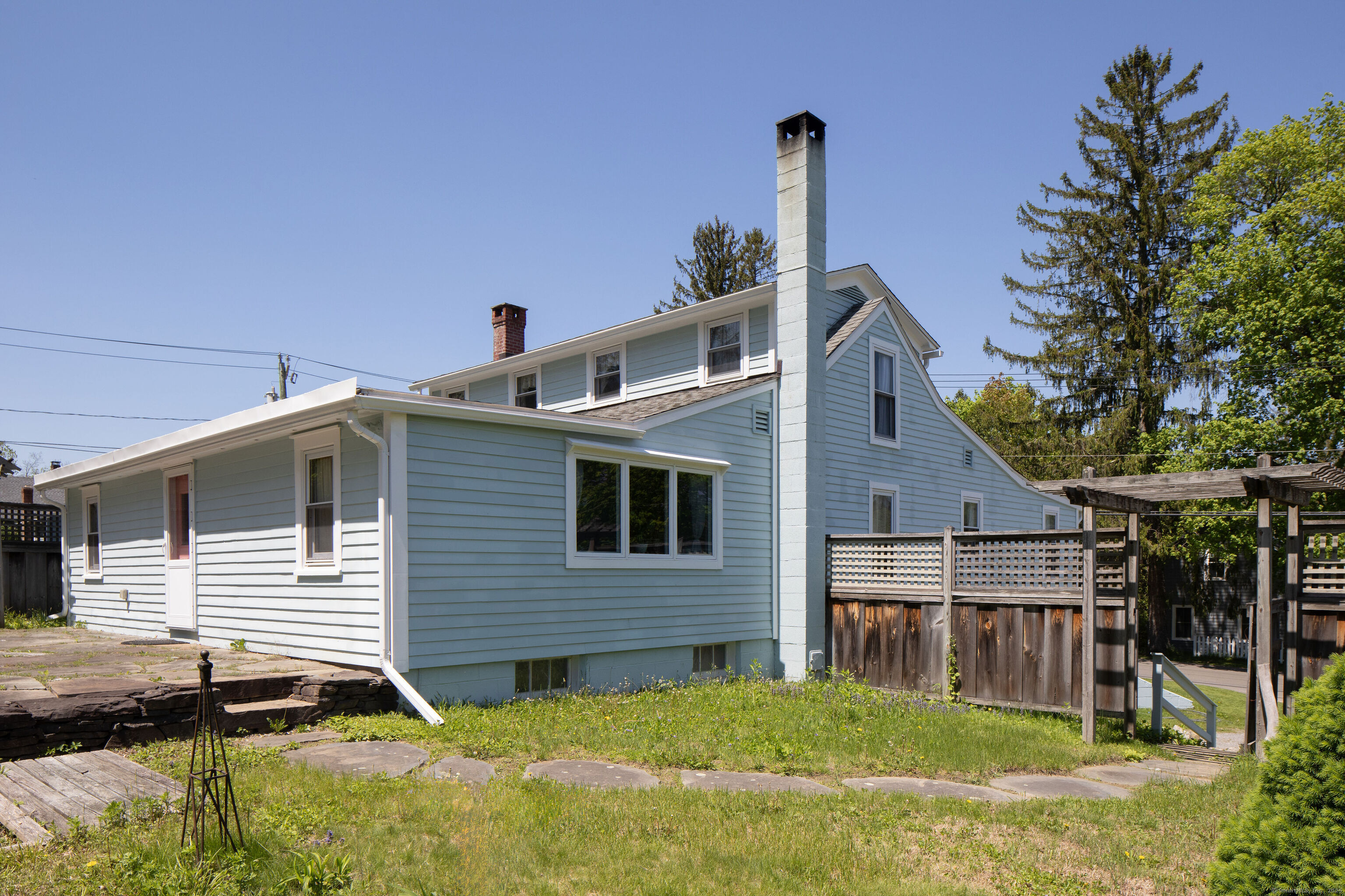 2 Perry Street Salisbury, CT 06039 - Photo 8 of 32