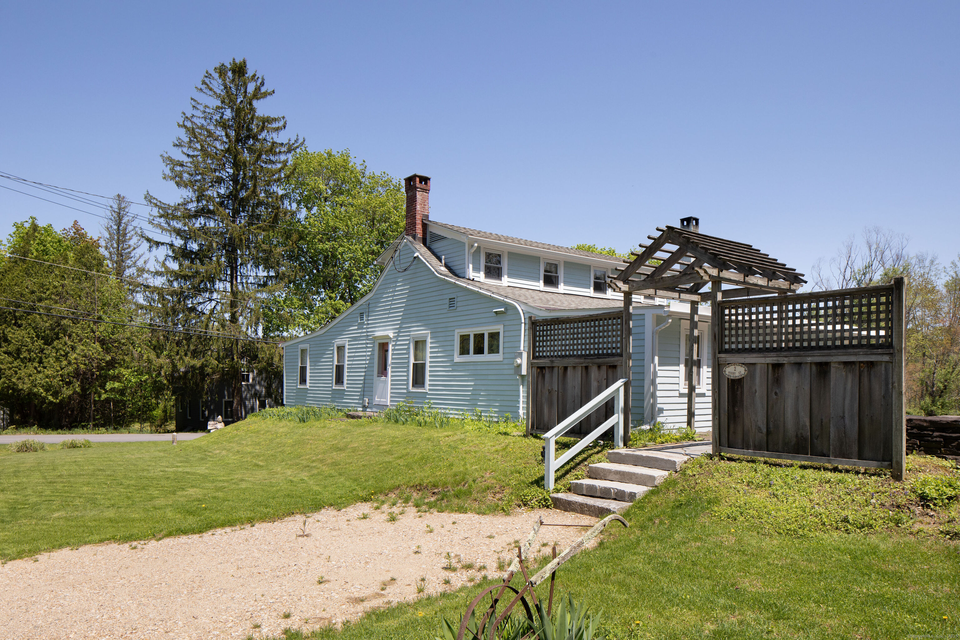 2 Perry Street Salisbury, CT 06039 - Photo 10 of 32