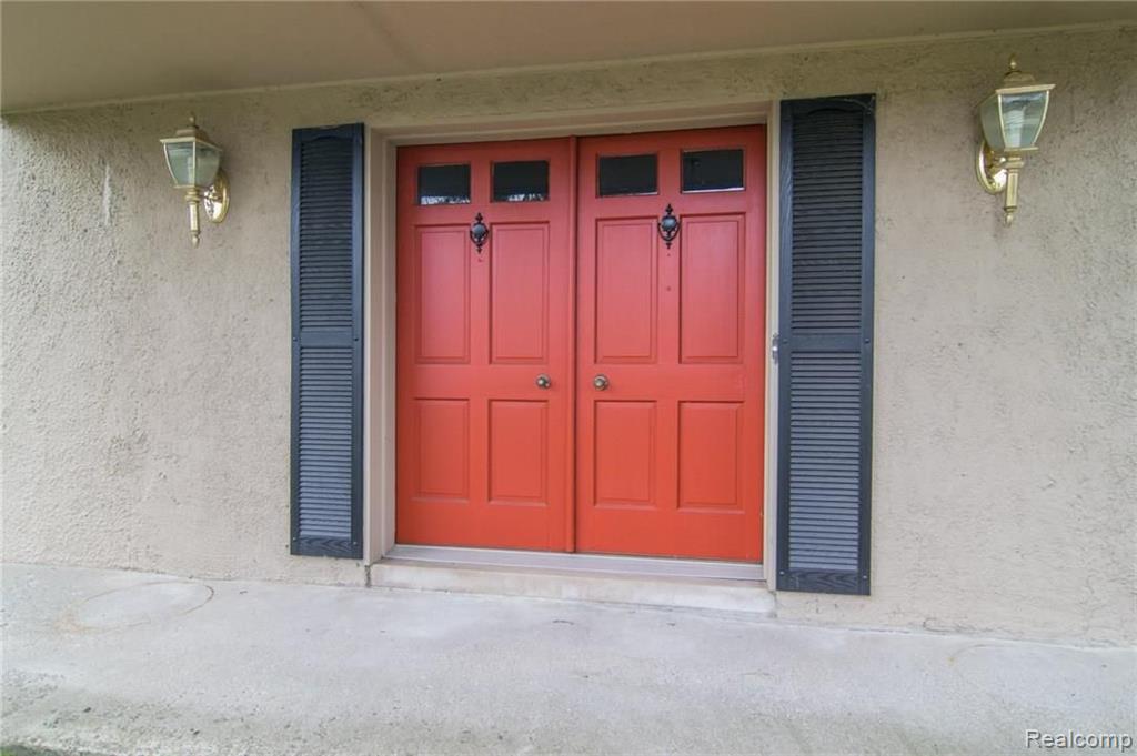 160 East Long Lake Road Bloomfield Hills, MI 48304 - Photo 2 of 58