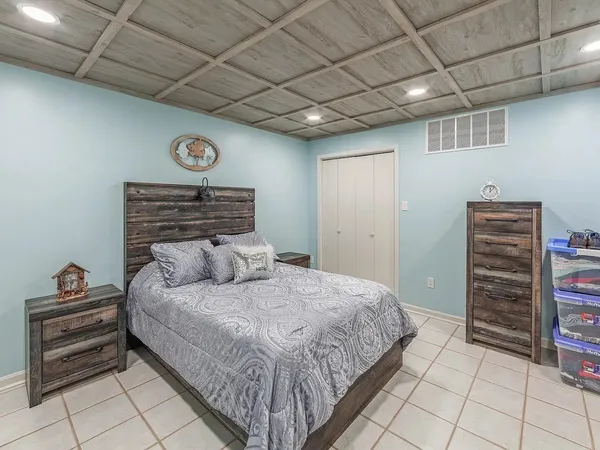 $465,000 | 249 Peace Chapel Road, Scotts Hill, TN 38374