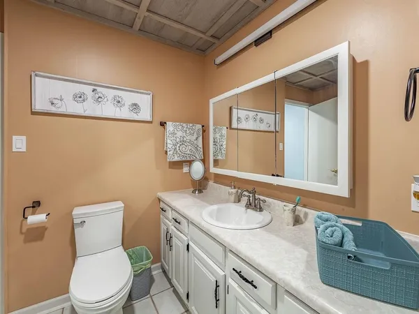 $465,000 | 249 Peace Chapel Road, Scotts Hill, TN 38374