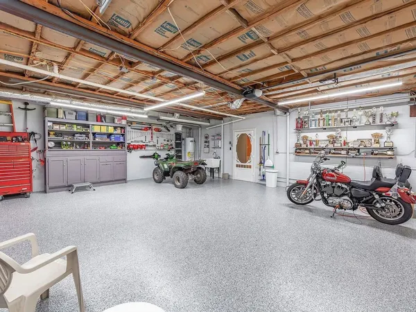 $465,000 | 249 Peace Chapel Road, Scotts Hill, TN 38374