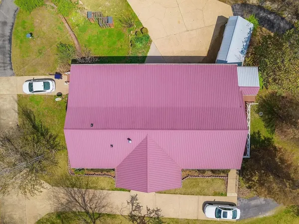 $465,000 | 249 Peace Chapel Road, Scotts Hill, TN 38374