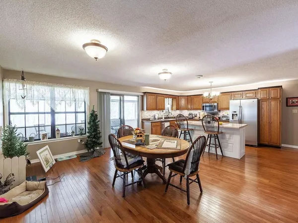 $465,000 | 249 Peace Chapel Road, Scotts Hill, TN 38374