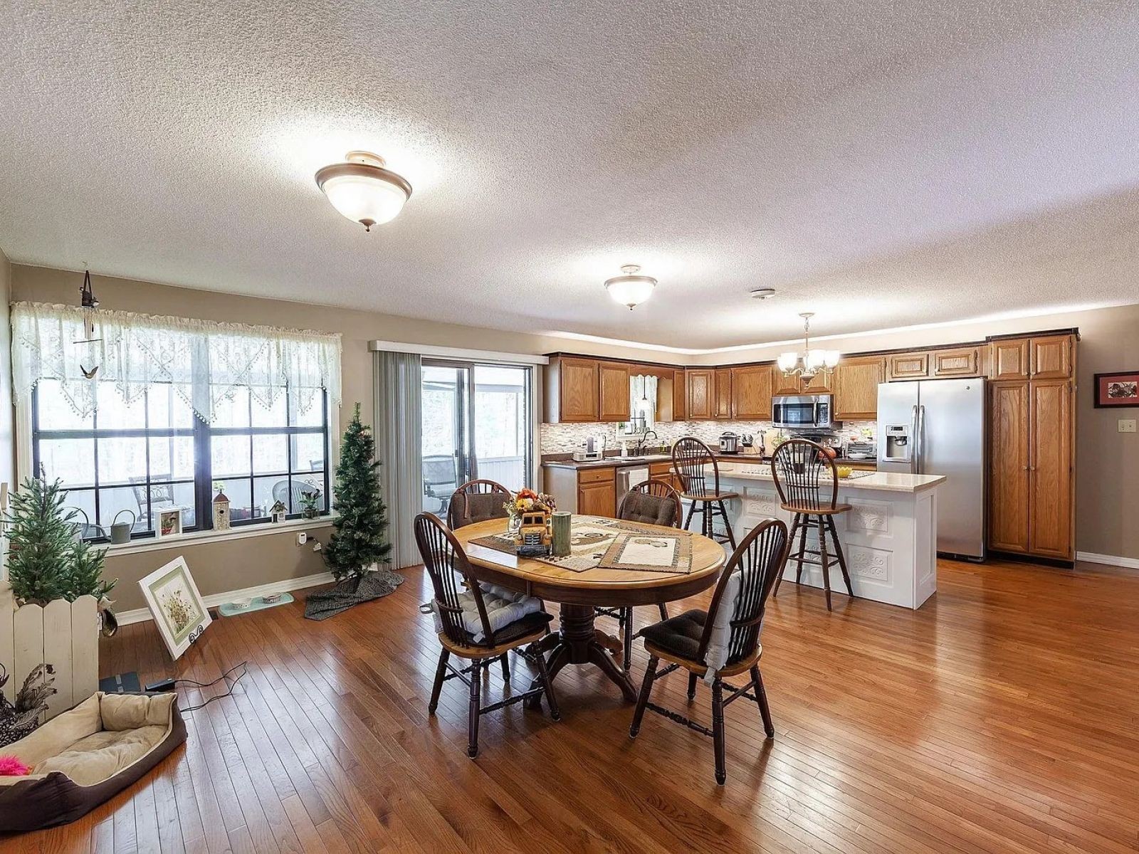 249 Peace Chapel Road Scotts Hill, TN 38374 - Photo 7 of 20