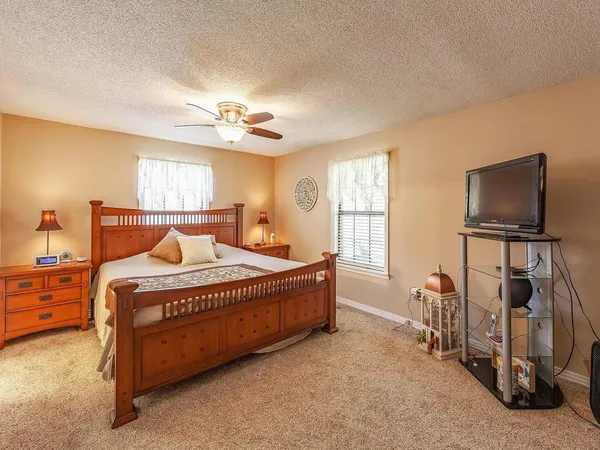 $465,000 | 249 Peace Chapel Road, Scotts Hill, TN 38374