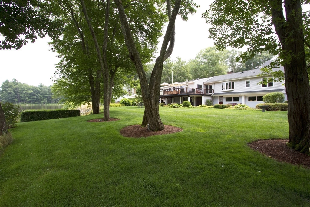 4 Johns Avenue Middleton, MA 01949 - Photo 7 of 36