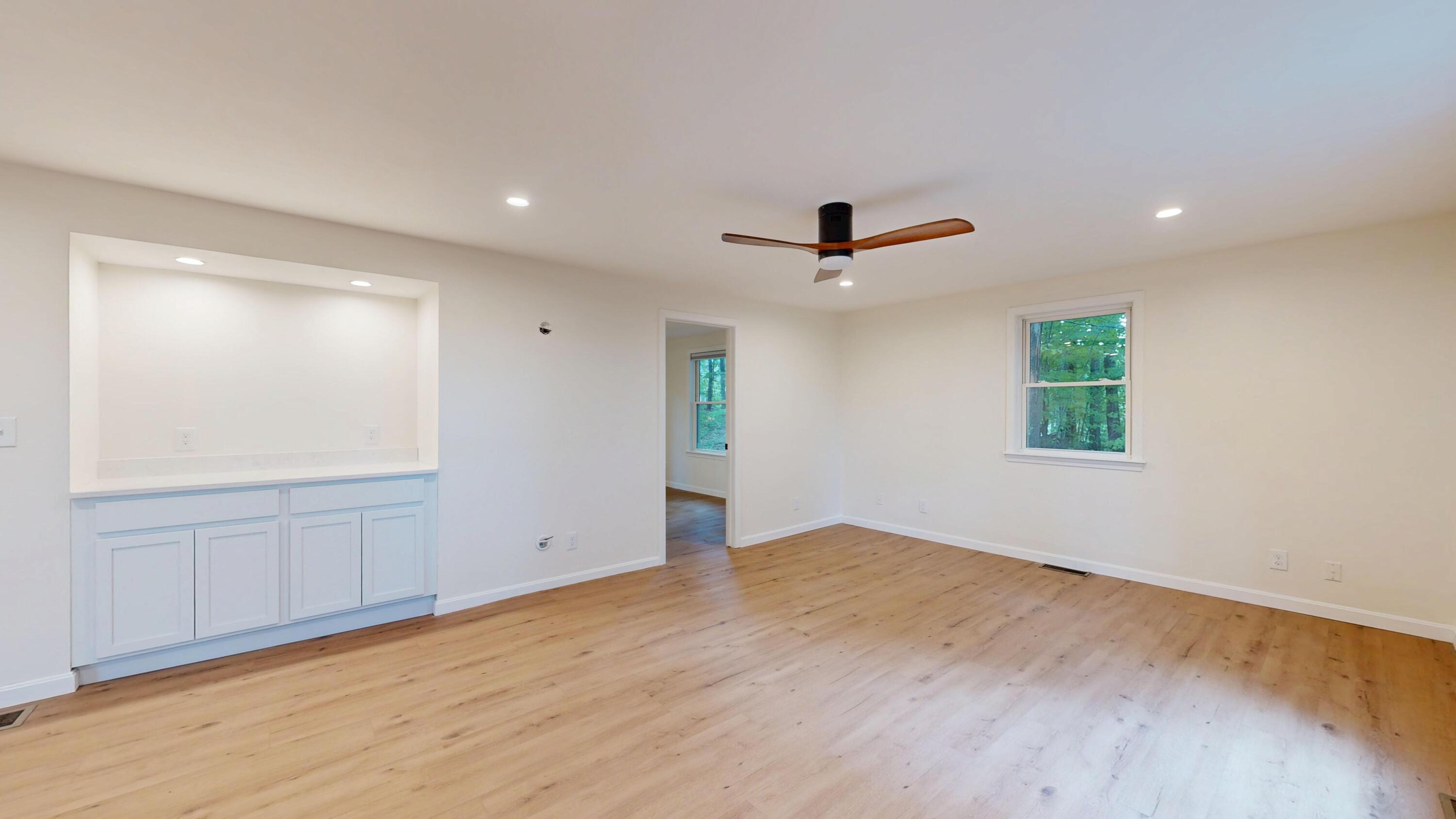 763 River Road Windham, ME 04062 - Photo 19 of 34 Living Room