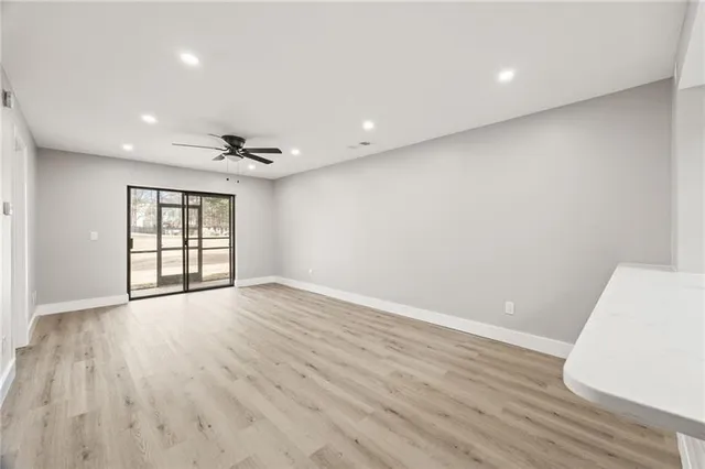 $199,900 | 803 New Horizon Street, Powder Springs, GA 30127