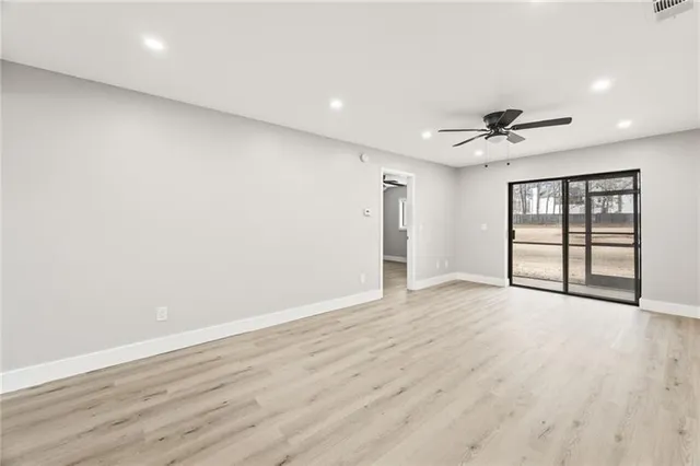 $199,900 | 803 New Horizon Street, Powder Springs, GA 30127