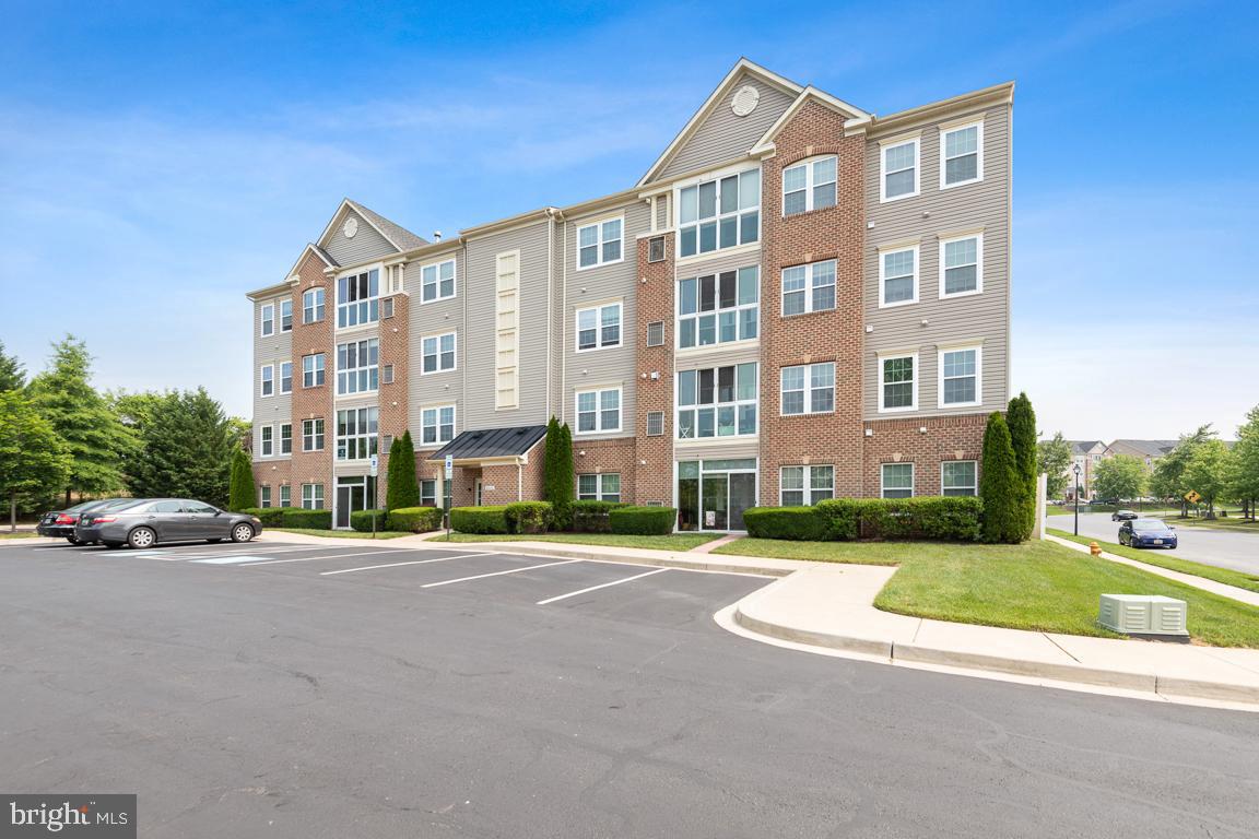 8440 Ice Crystal Drive, Unit E Laurel, MD 20723 - Photo 3 of 24