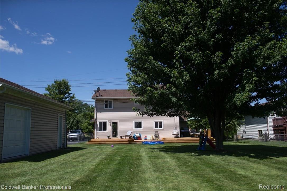 11635 Pardee Road Taylor, MI 48180 - Photo 64 of 81 ML1D2456.jpg