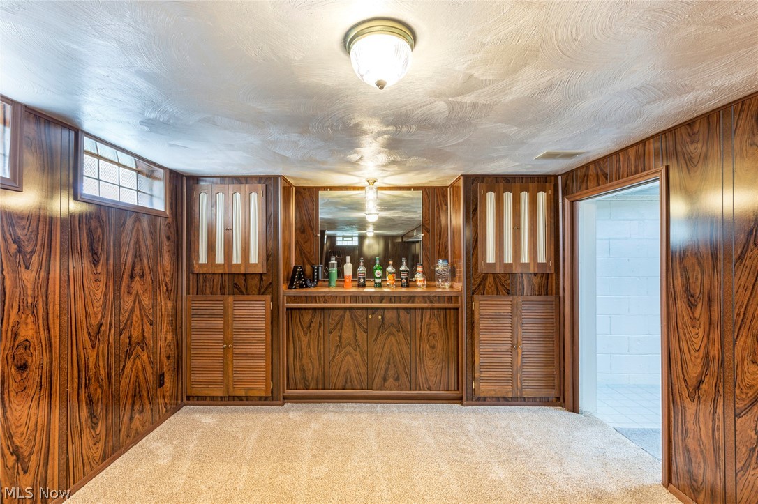 2806 Hearthstone Road Cleveland, OH 44134 - Photo 18 of 27 Gallery Image 18