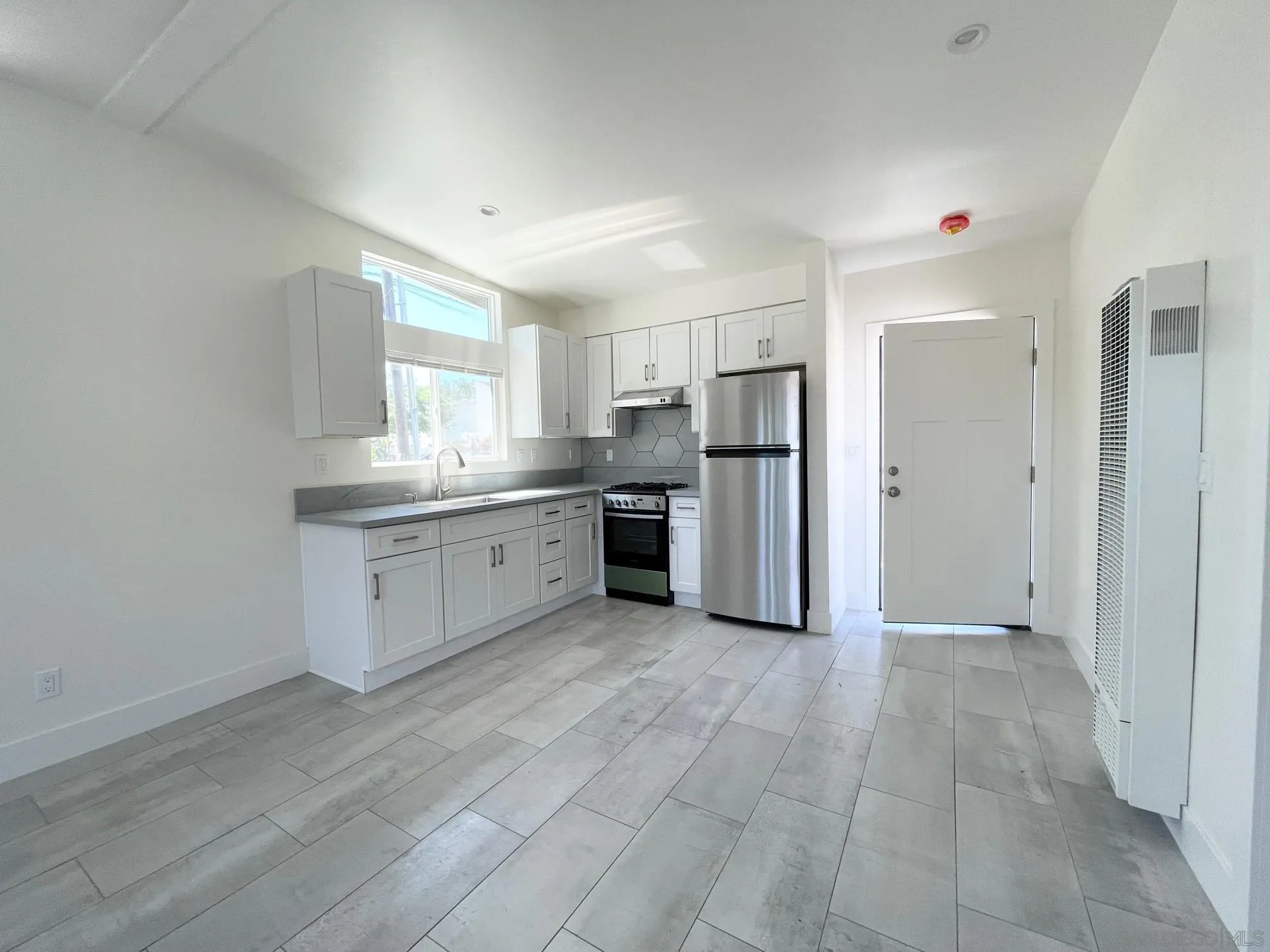 931-937 Regal Road Encinitas, CA 92024 - Photo 23 of 24