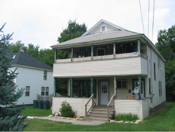 908-910 County Street Bennington, VT 05201 - Photo 1 of 1 Gallery Image 1