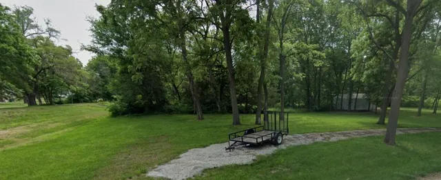 $10,000 | 502 South Van Buren Street, Albany, MO 64402