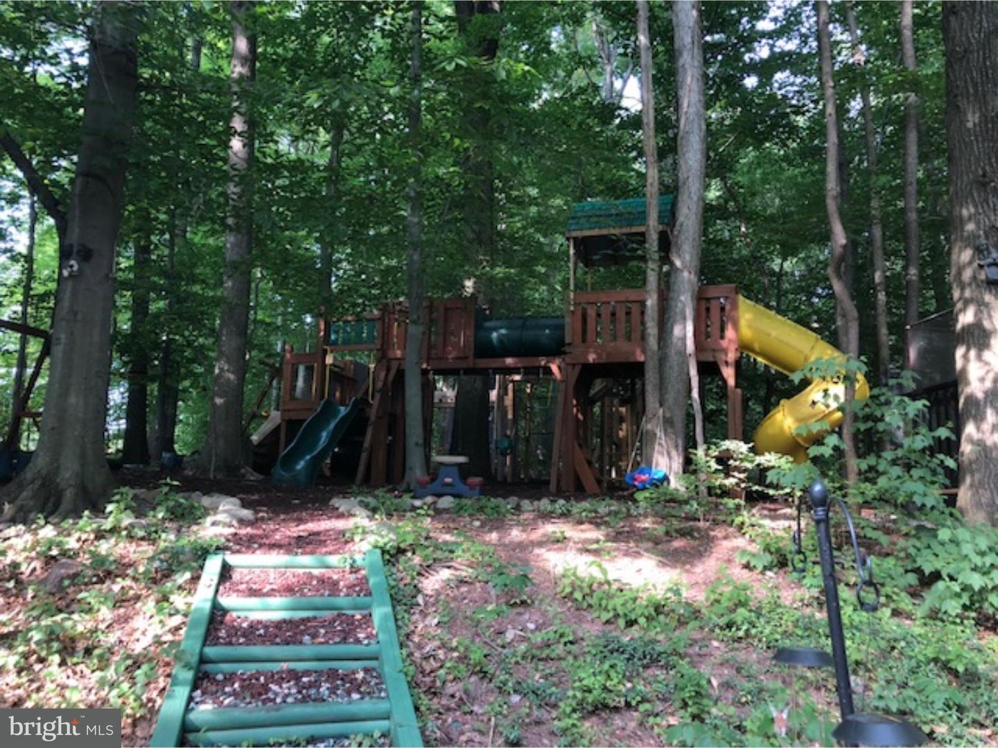 2000 Grant Road Quakertown, PA 18951 - Photo 20 of 20 Back Yard