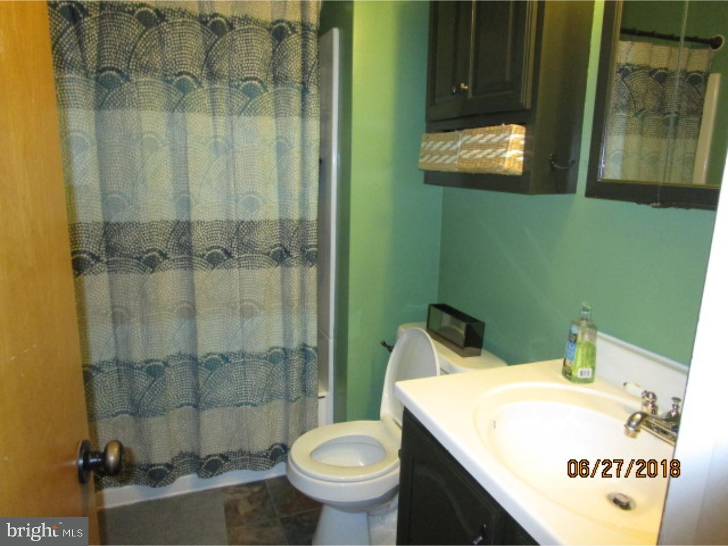 2000 Grant Road Quakertown, PA 18951 - Photo 5 of 20 Bathroom