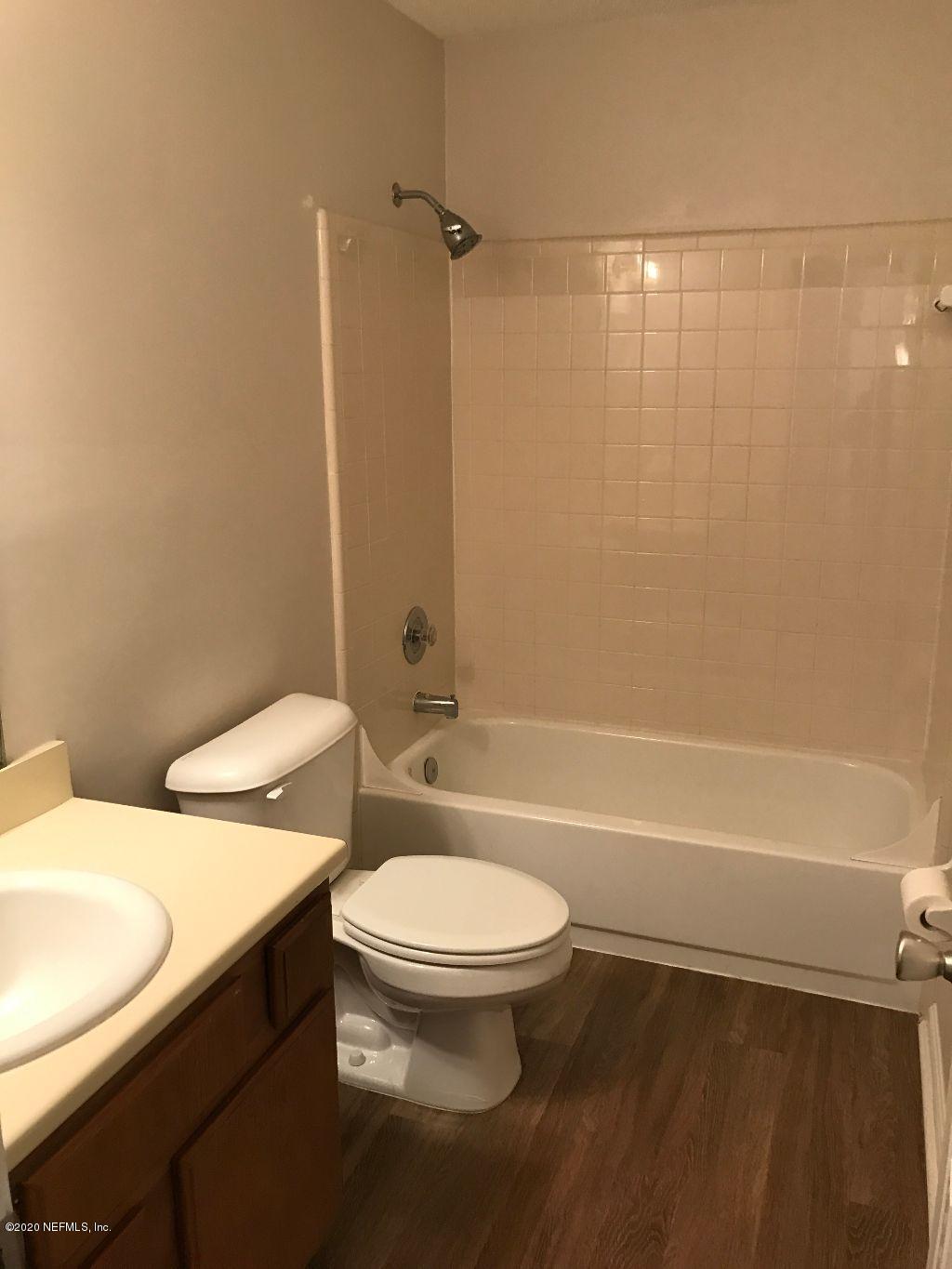 3270 Ricky Drive, Unit 1803 Jacksonville, FL 32223 - Photo 9 of 12 Guest Bathroom