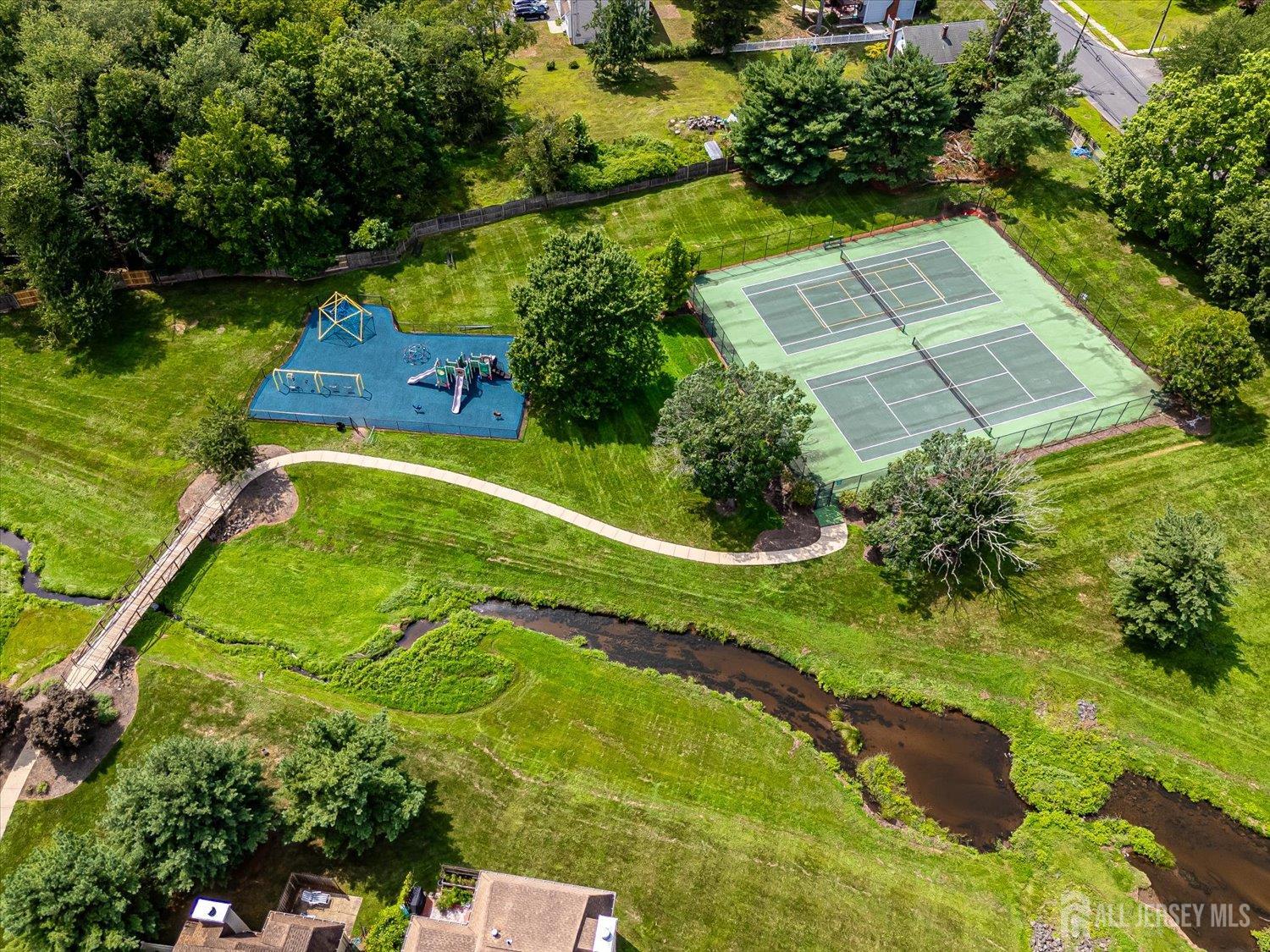 83 Park Gate Drive Edison, NJ 08820 - Photo 34 of 35 a view of an outdoor space