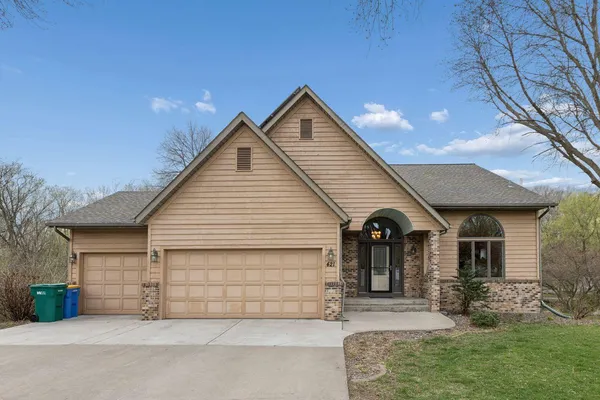 $650,000 | 421 Butternut Lane Southeast, St. Michael, MN 55376