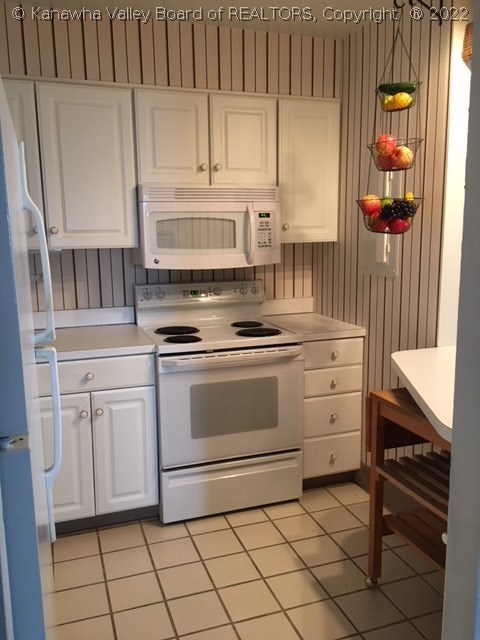 1800 Roundhill Road, Unit 1201 Charleston, WV 25314 - Photo 7 of 20 Gallery Image 7