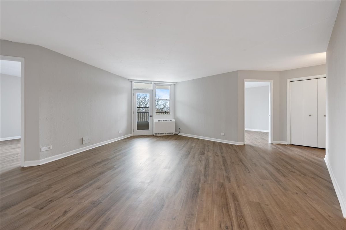 1 Renaissance Place, Unit 409 Palatine, IL 60067 - Photo 3 of 18