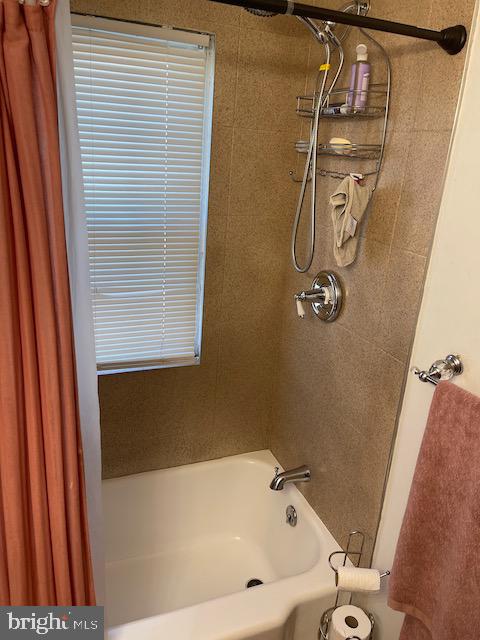 7283 Glenthorne Road Upper Darby, PA 19082 - Photo 28 of 36 Bathroom