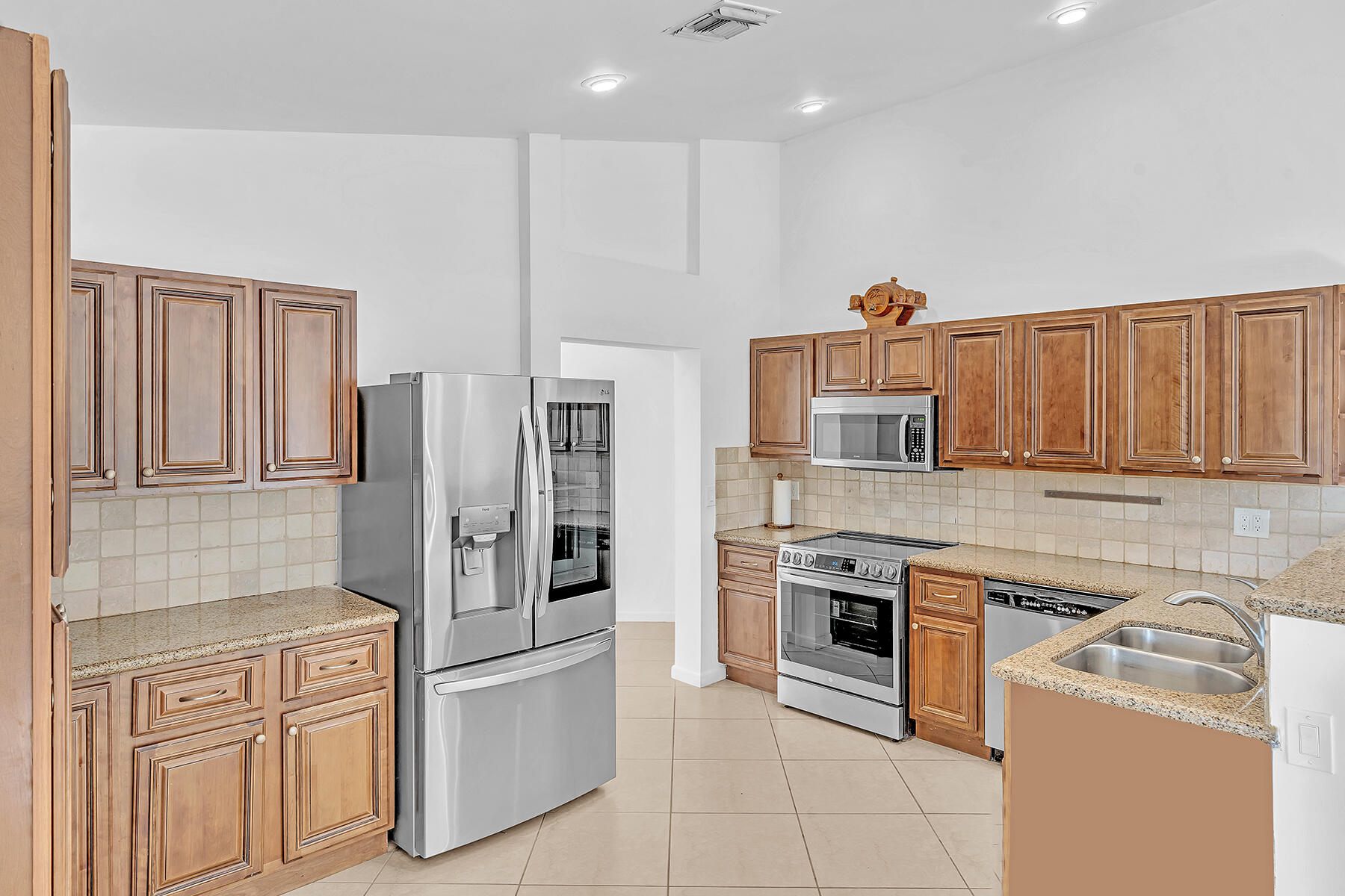 10701 San Bernardino Way Boca Raton, FL 33428 - Photo 22 of 73 DSC00211