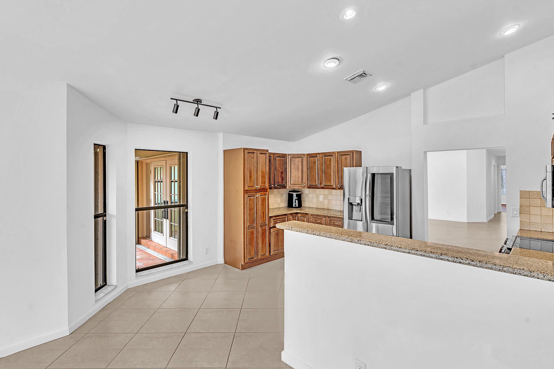 10701 San Bernardino Way Boca Raton, FL 33428 - Photo 28 of 73 DSC00196