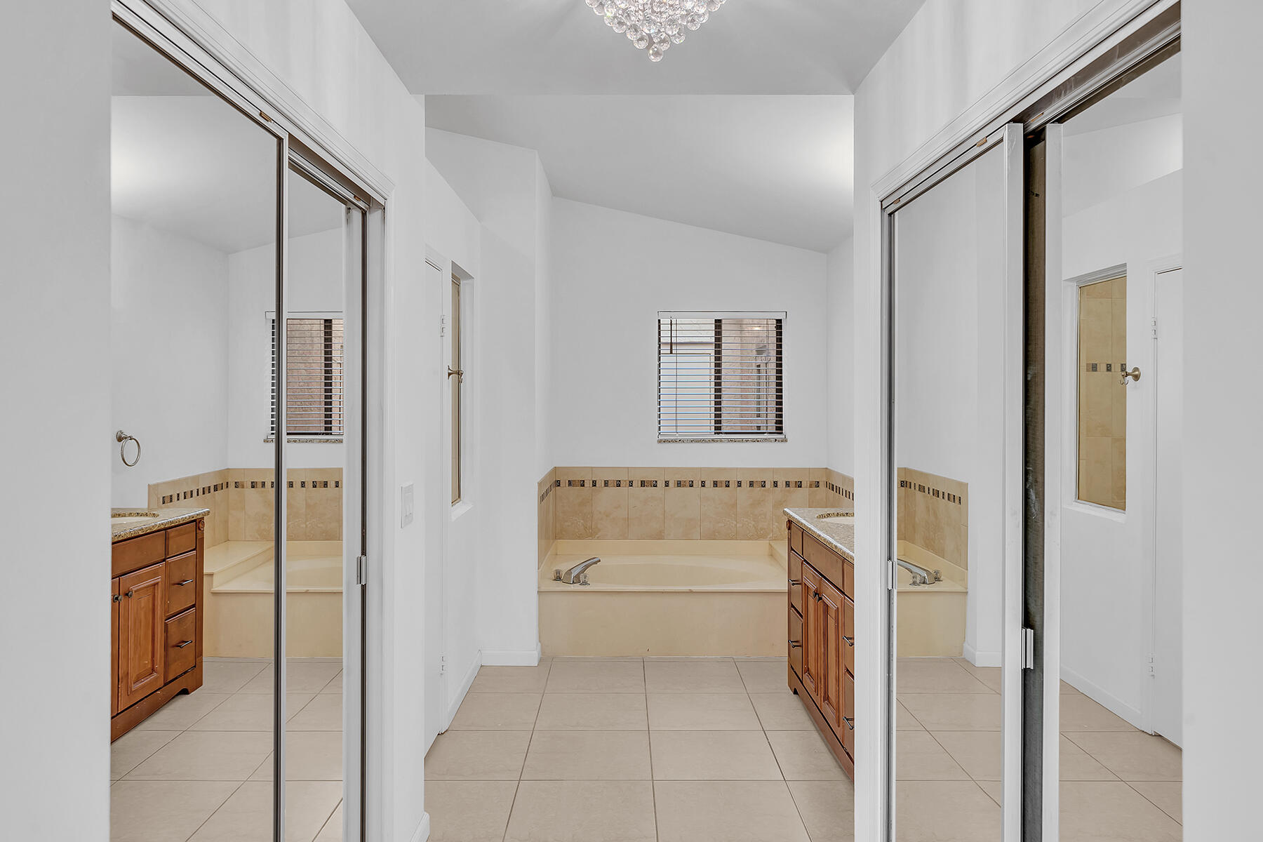 10701 San Bernardino Way Boca Raton, FL 33428 - Photo 34 of 73 DSC00236