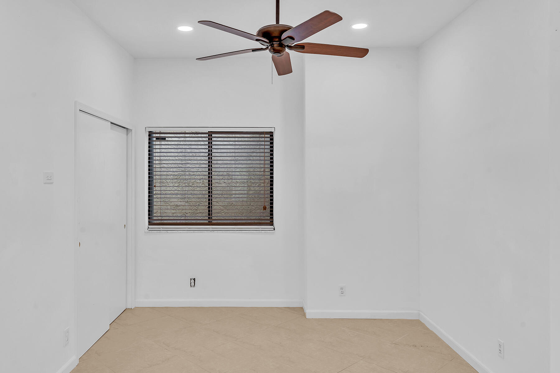 10701 San Bernardino Way Boca Raton, FL 33428 - Photo 49 of 73 DSC00266