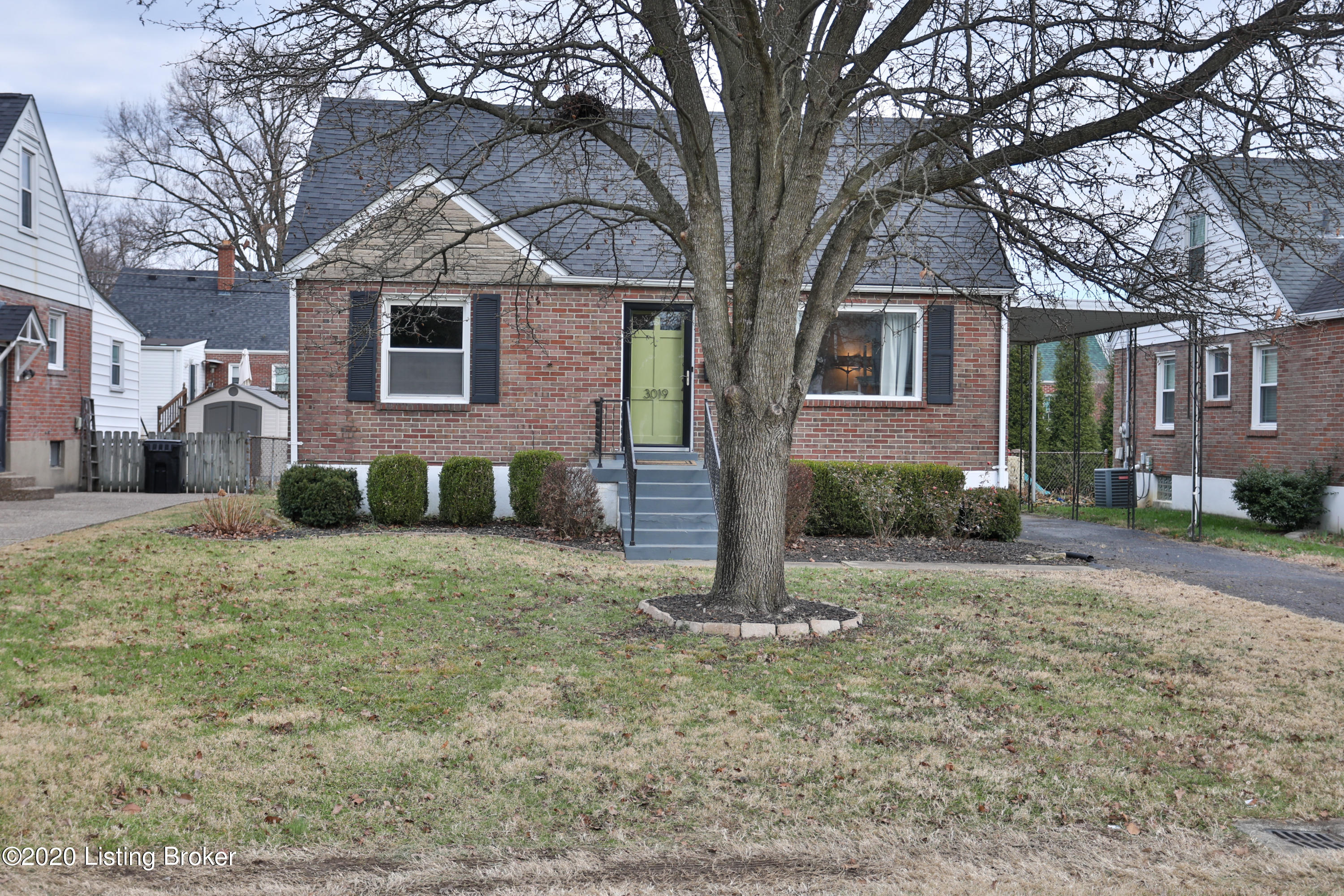 3019 Curran Road Louisville, KY 40205 - Photo 1 of 37 Front