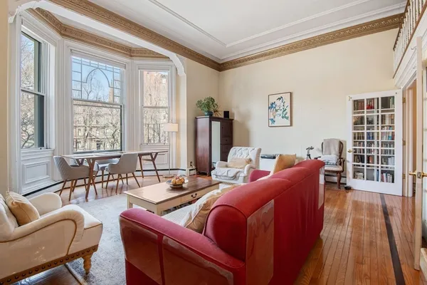 $4,000 | 64 Commonwealth Avenue, Unit 3, Boston, MA 02116