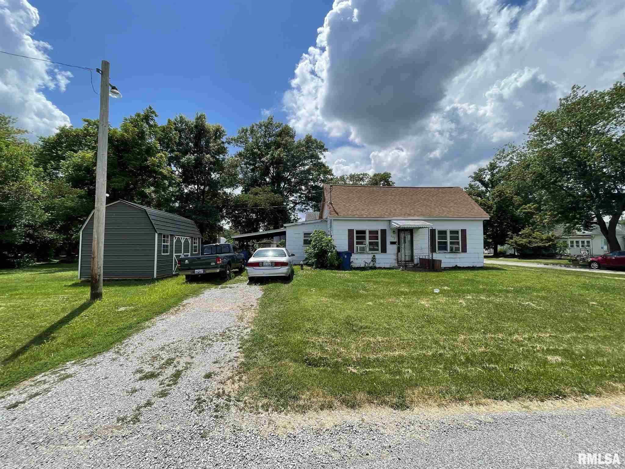 323 Foster Street Flora, IL 62839 - Photo 3 of 11 Gallery Image 3