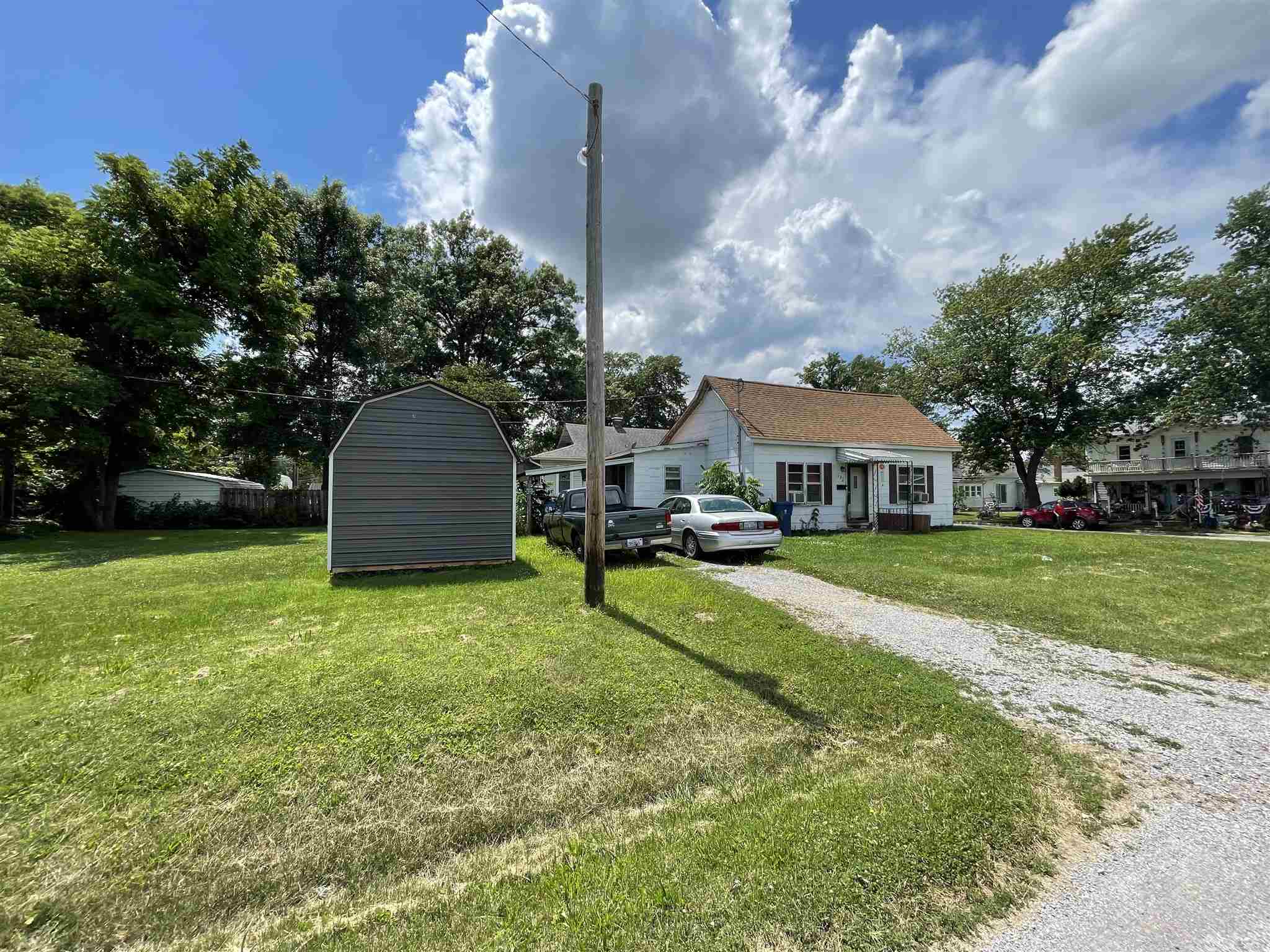 323 Foster Street Flora, IL 62839 - Photo 4 of 11 Gallery Image 4