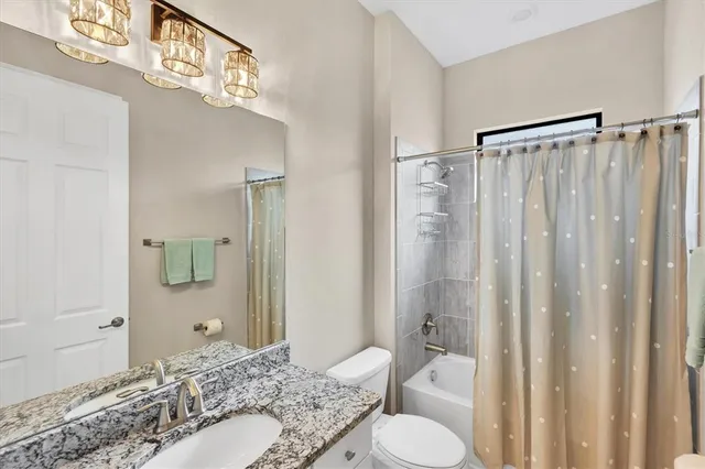 $1,050,000 | 10805 Whisk Fern Drive, Venice, FL 34293