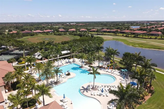 $1,050,000 | 10805 Whisk Fern Drive, Venice, FL 34293