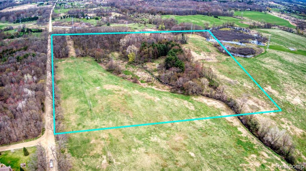 P-a Pingree Road Pinckney, MI 48169 - Photo 1 of 6