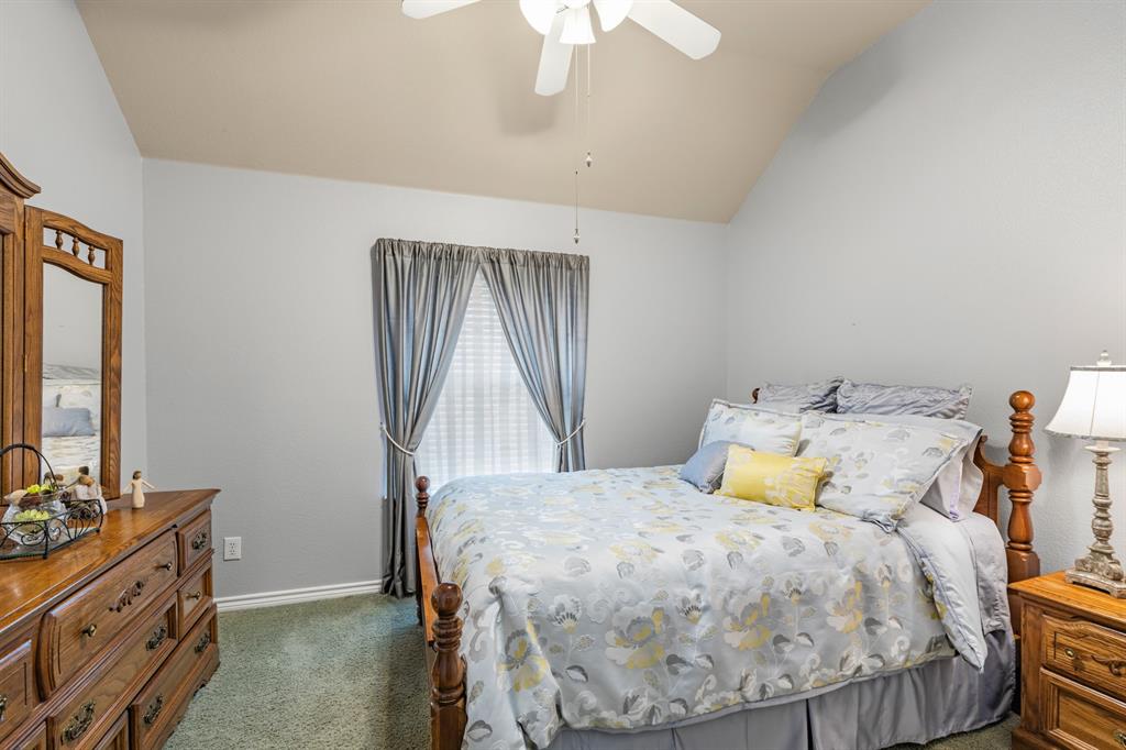 10802 St Annes Drive Rowlett, TX 75089 - Photo 27 of 40
