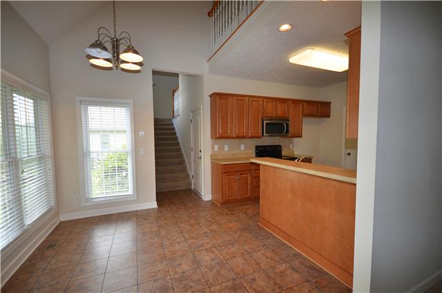 Breakfast Eating area with Breakfast Bar