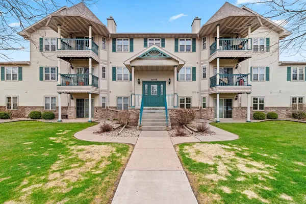 $229,900 | W6143 Victorian Drive, Unit 15, Appleton, WI 54915