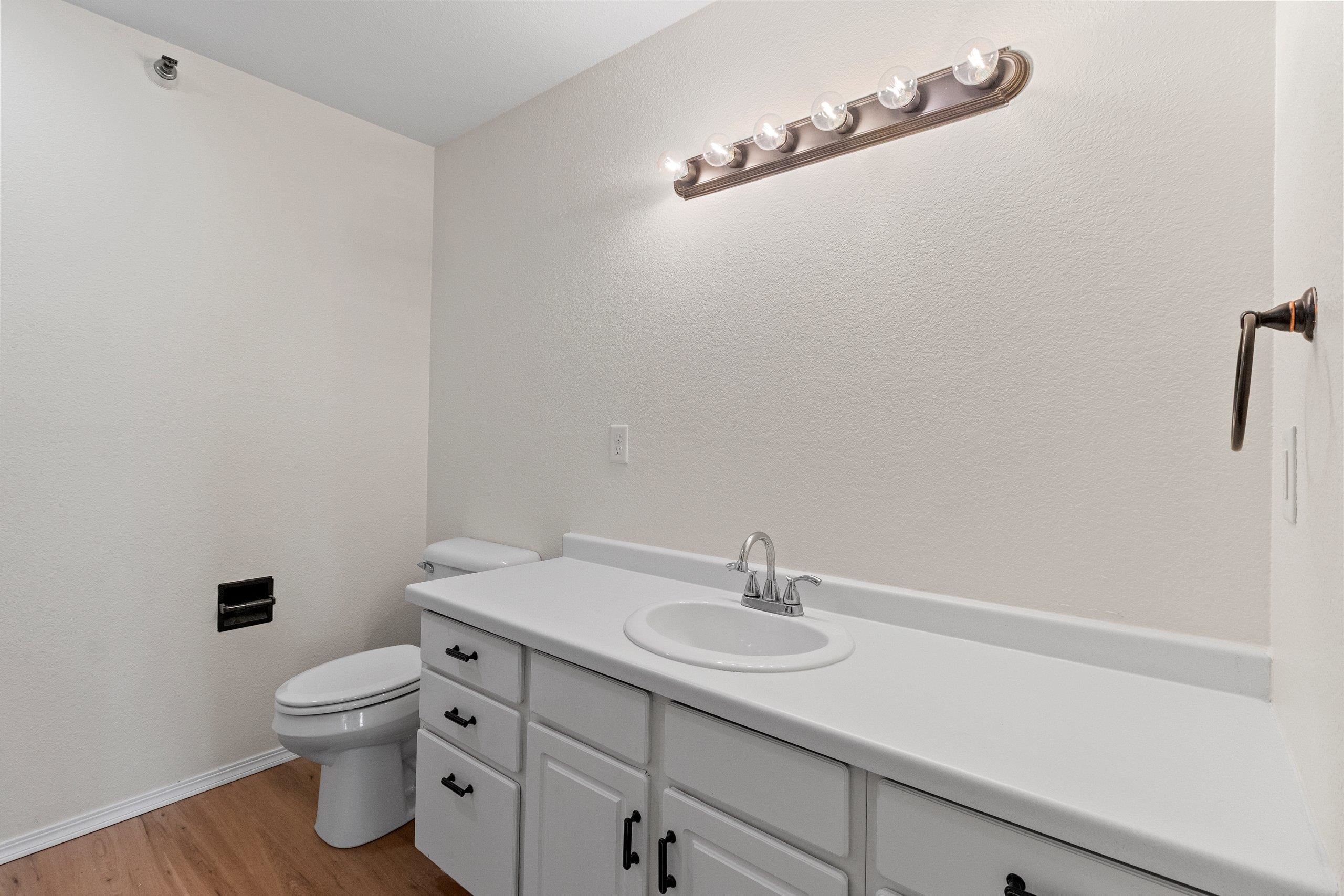 W6143 Victorian Drive, Unit 15 Appleton, WI 54915 - Photo 23 of 40