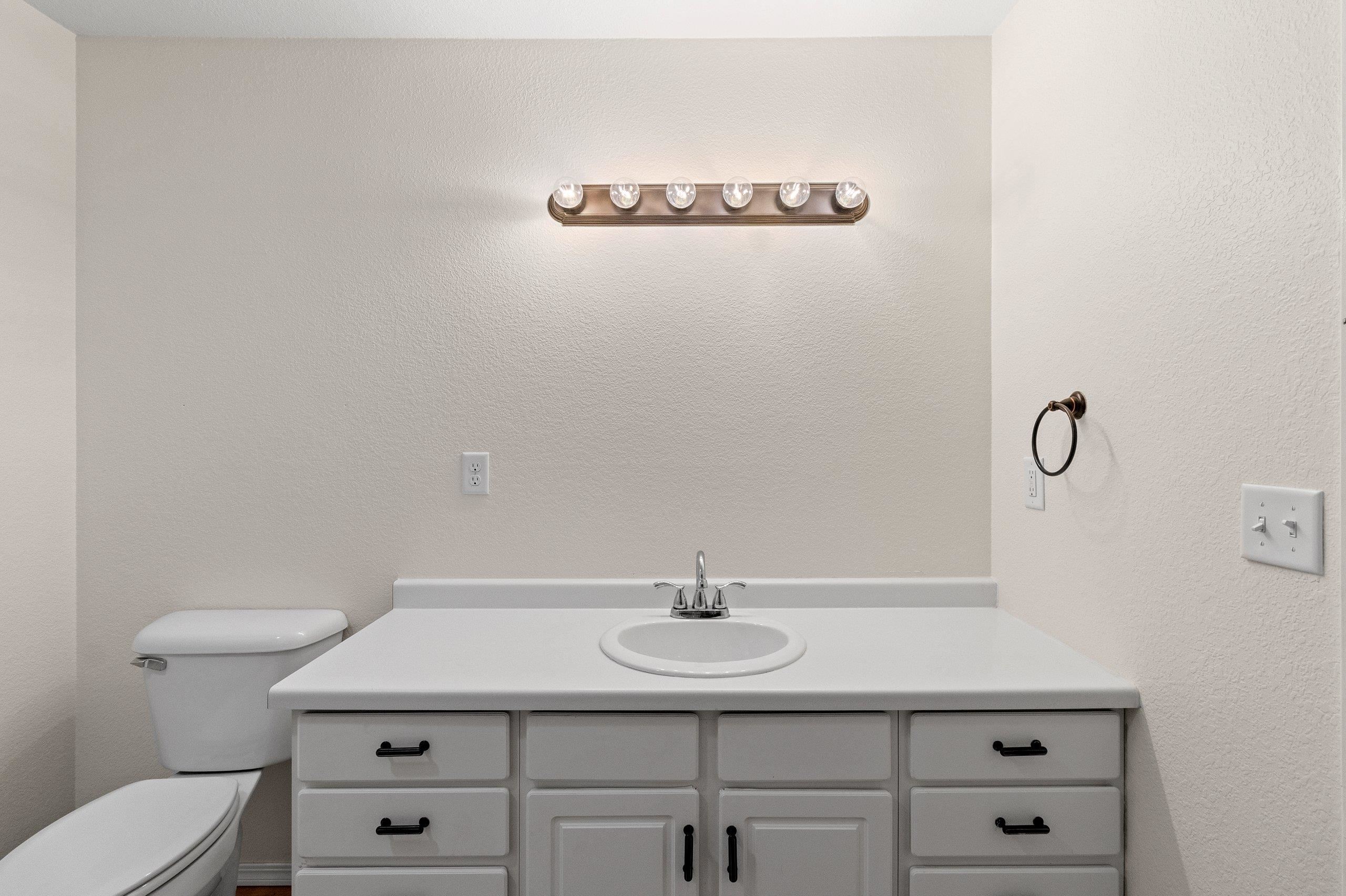 W6143 Victorian Drive, Unit 15 Appleton, WI 54915 - Photo 24 of 40