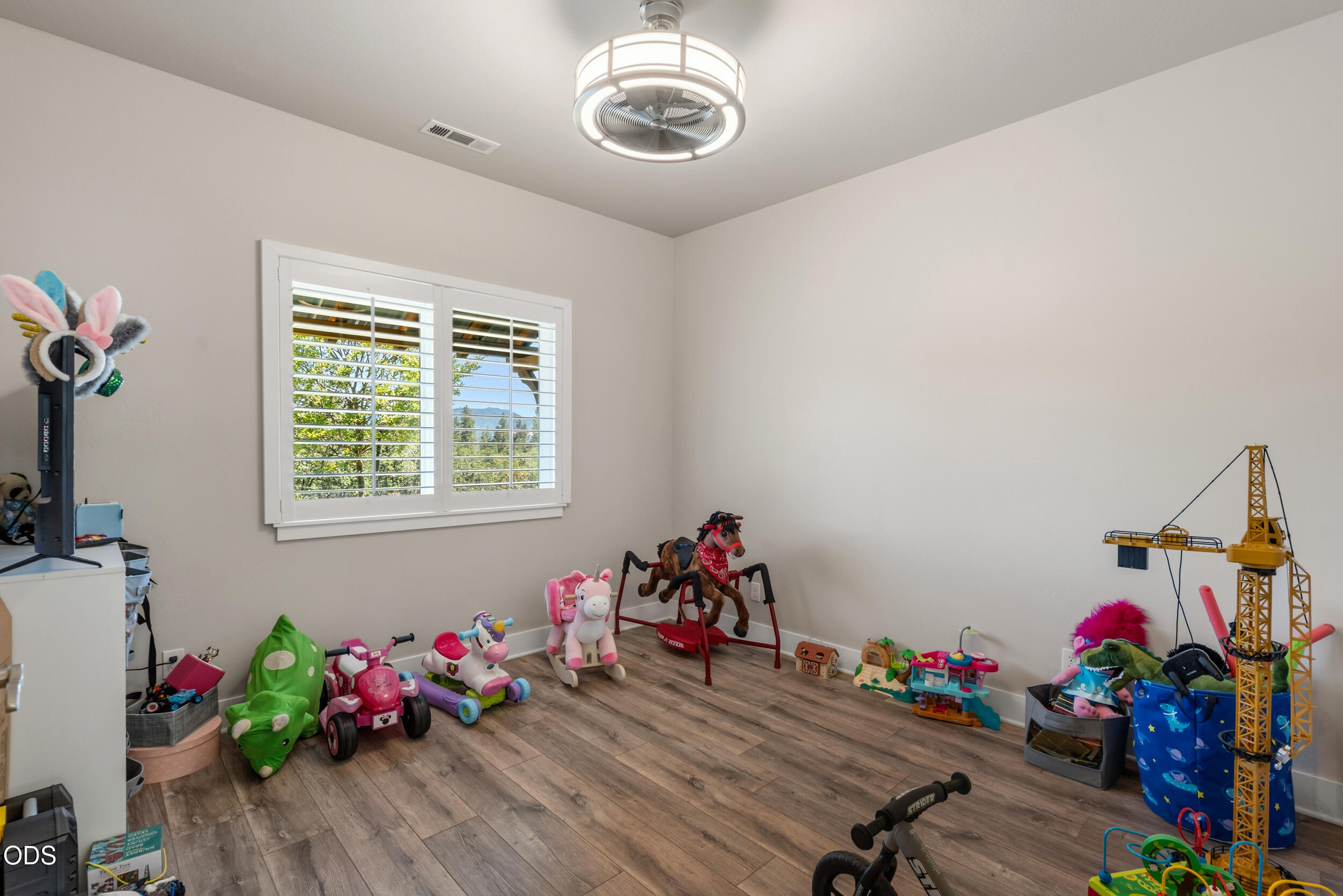 125 McKenzie Ridge Road Grants Pass, OR 97526 - Photo 19 of 62