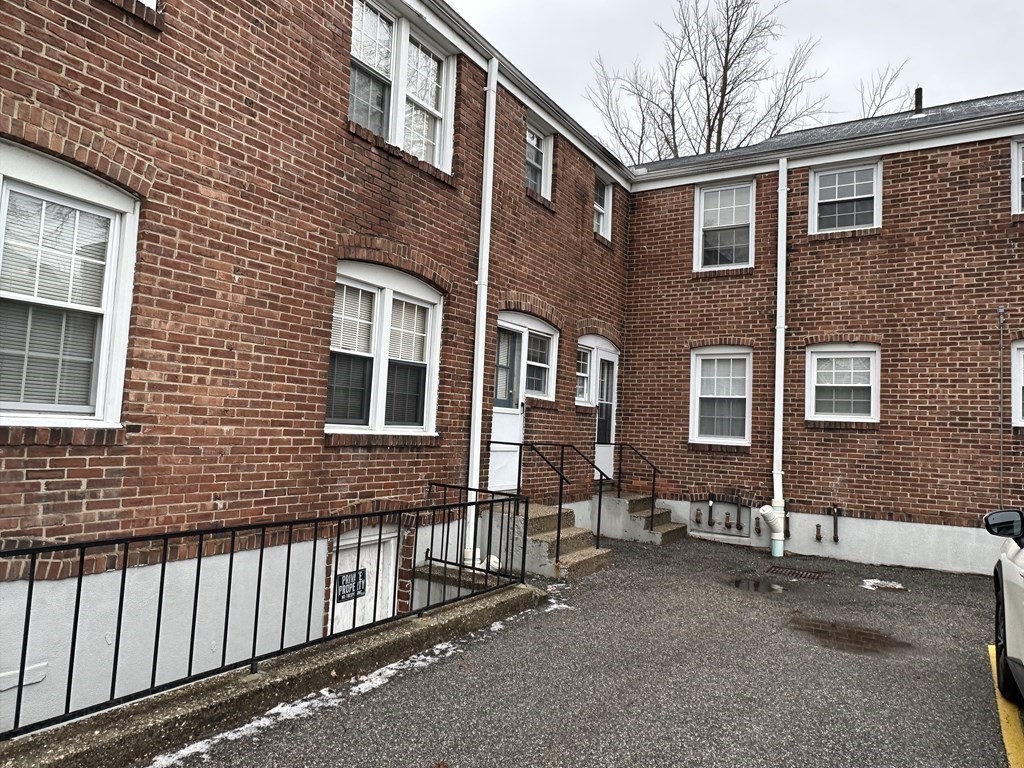 437 Cold Spring Avenue, Unit 437 West Springfield, MA 01089 - Photo 16 of 17 Gallery Image 16