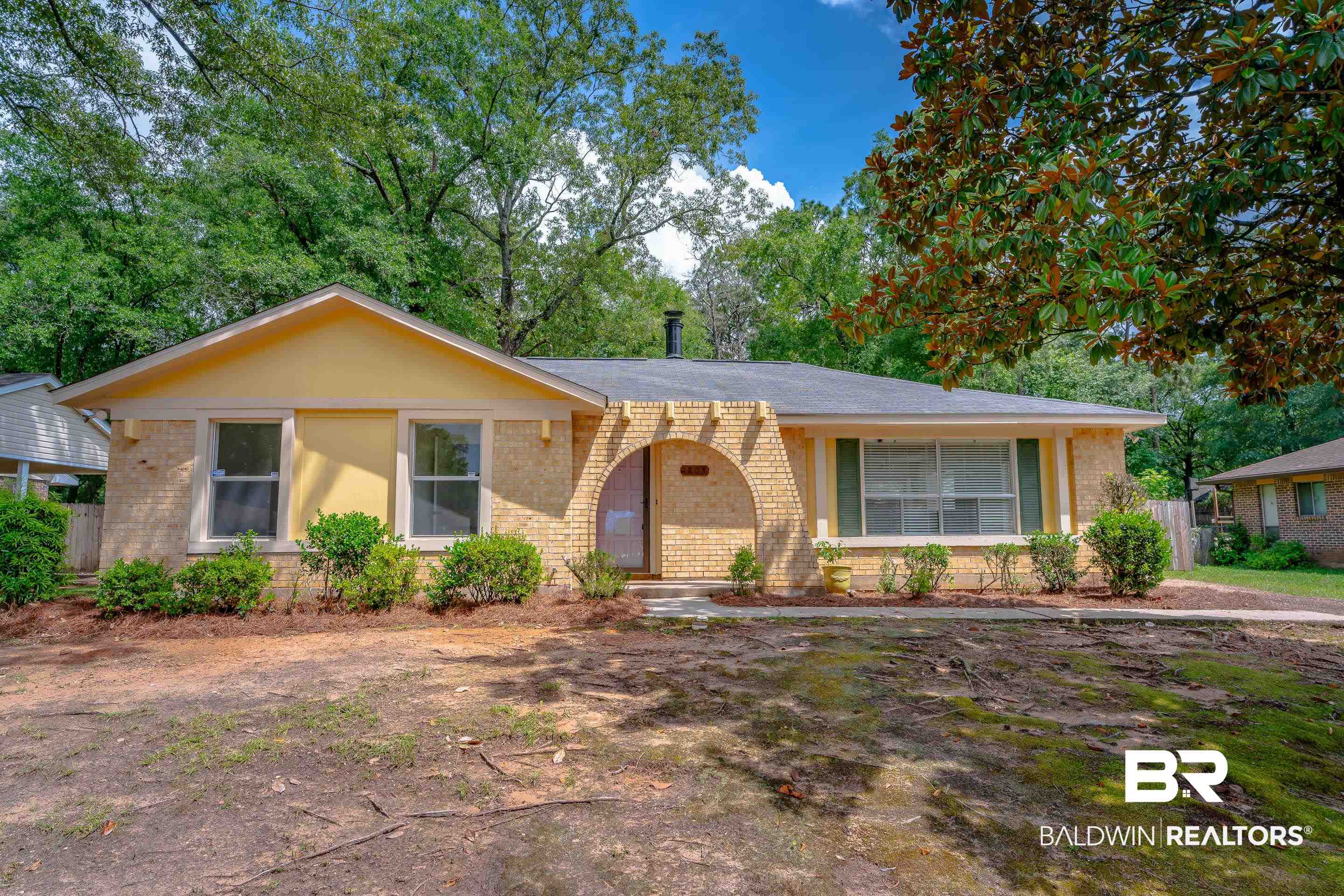1808 Southampton Way Mobile, AL 36618 - Photo 3 of 36