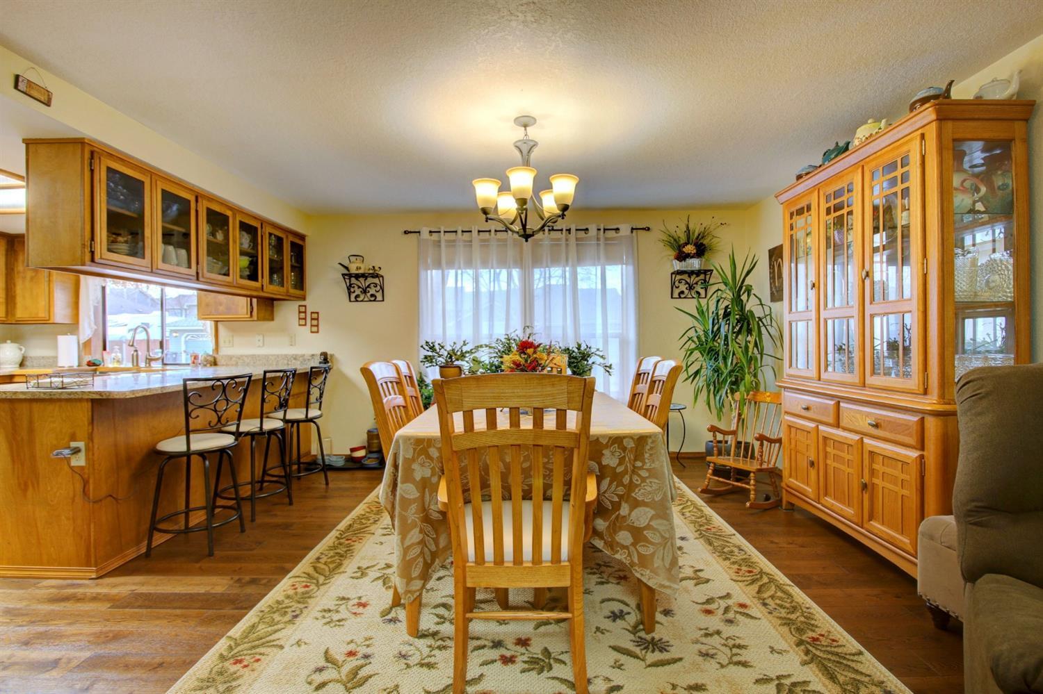 297 Brandon Street Central Point, OR 97502 - Photo 10 of 33 Additional Photo
