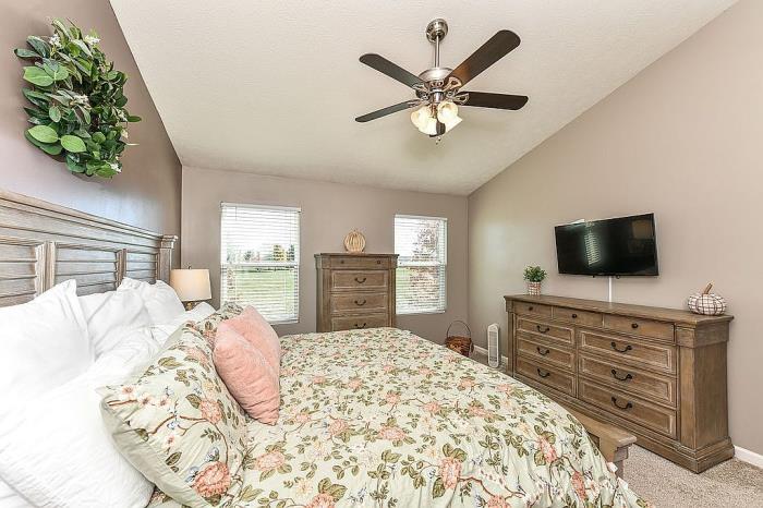 3391 Roundlake Lane Whitestown, IN 46075 - Photo 11 of 34