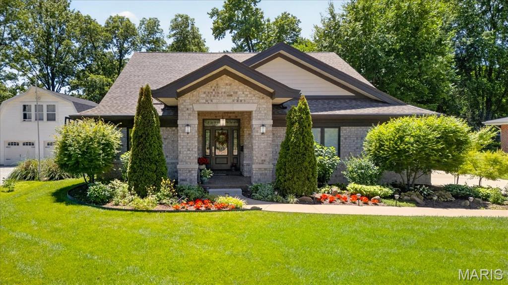 214 East Glendale Road Webster Groves, MO 63119 - Photo 1 of 67